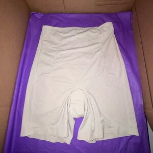 Motif postpartum recovery garment